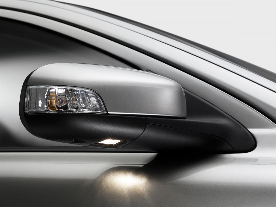  Volvo S60 T5 2007 года  (фото 6 из 17)